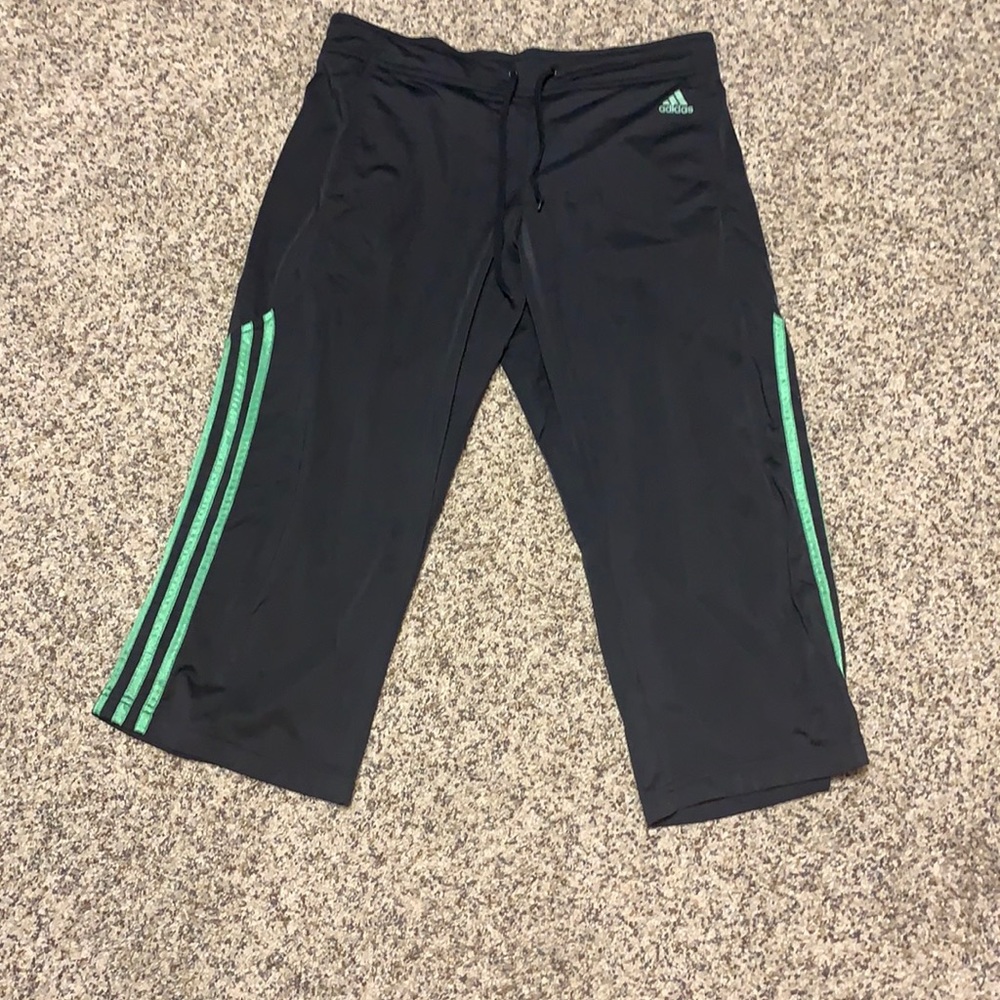 Adidas capris sz Med